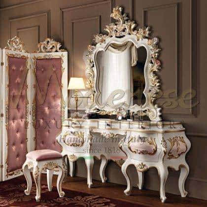 Премиальное итальянское качество мебель на заказ ванные комнаты мраморные раковины туалетные столики эксклюзивного дизайна роскошные ванные итальянское производство эксклюзивной мебели стиль барокко итальянская классика во дворец